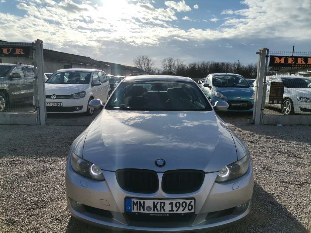 BMW-330i-COUPE-Kezivaltos-2008-szemelyauto-2-2010-elado