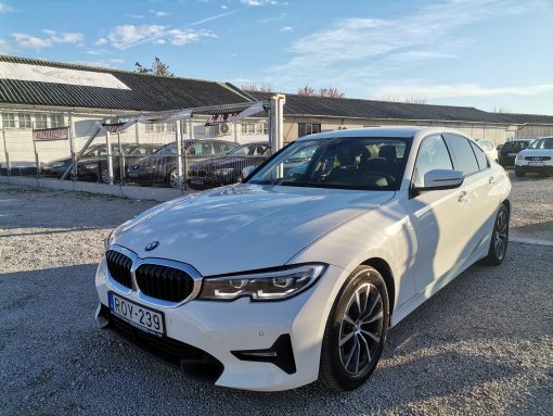 BMW 320i Advantage