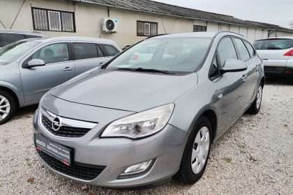OPEL ASTRA J Sports Tourer 1.7 CDTI Enjoy