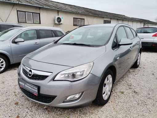 OPEL ASTRA J Sports Tourer 1.7 CDTI Enjoy