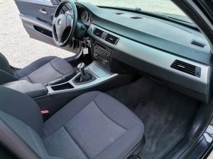 BMW-318d-Touring-10-2007-elado