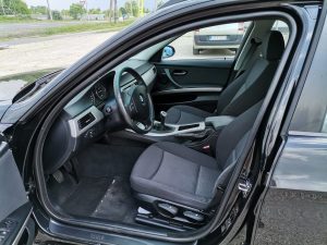 BMW-318d-Touring-8-2007-elado