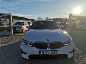 BMW 320i Advantage