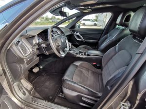 ds-5-hasznaltauto-9-elado