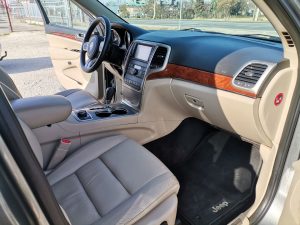 JEEP-GRAND-CHEROKEE-3.0-V6-CRD-Limited-Automata-2013-12-merkur