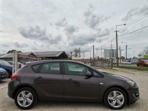 OPEL-ASTRA-J-1.7-CDTI-Enjoy-szemelyauto-2013-4-elado