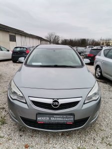 OPEL ASTRA J Sports Tourer 1.7 CDTI Enjoy